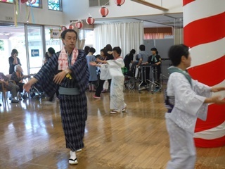 写真:長草デイサービスセンター夏祭りの様子