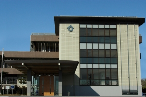 写真:東浦町役場外観