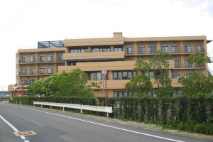 写真:社会福祉法人 仁至会外観