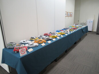 企画展「紙のぺてん師 あいばまさやすペーパーアート展」