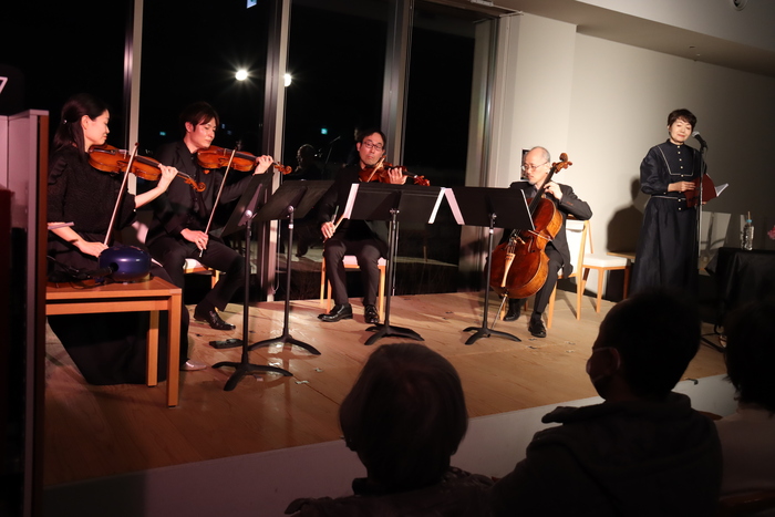 ナイトライブラリーの画像