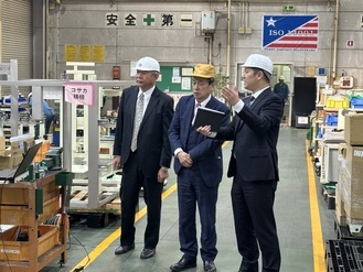 コサカ精機株式会社の工場内