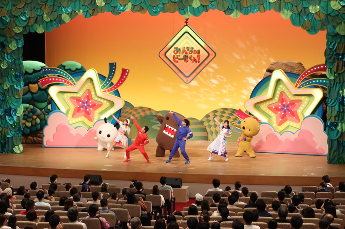 ドーモくん公開収録の写真